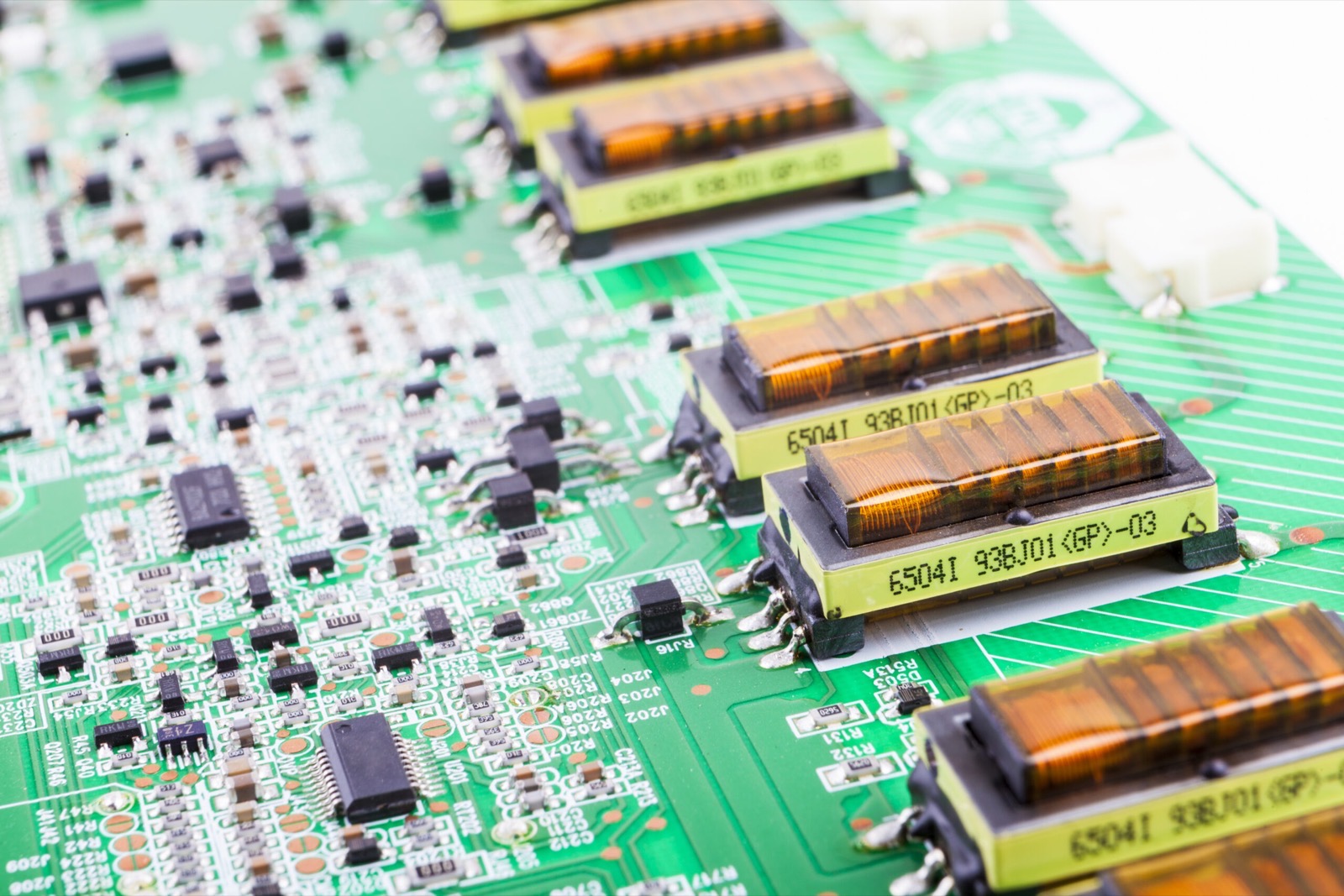 Simple Tips for Saving Money in the Electronics Manufacturing Industry