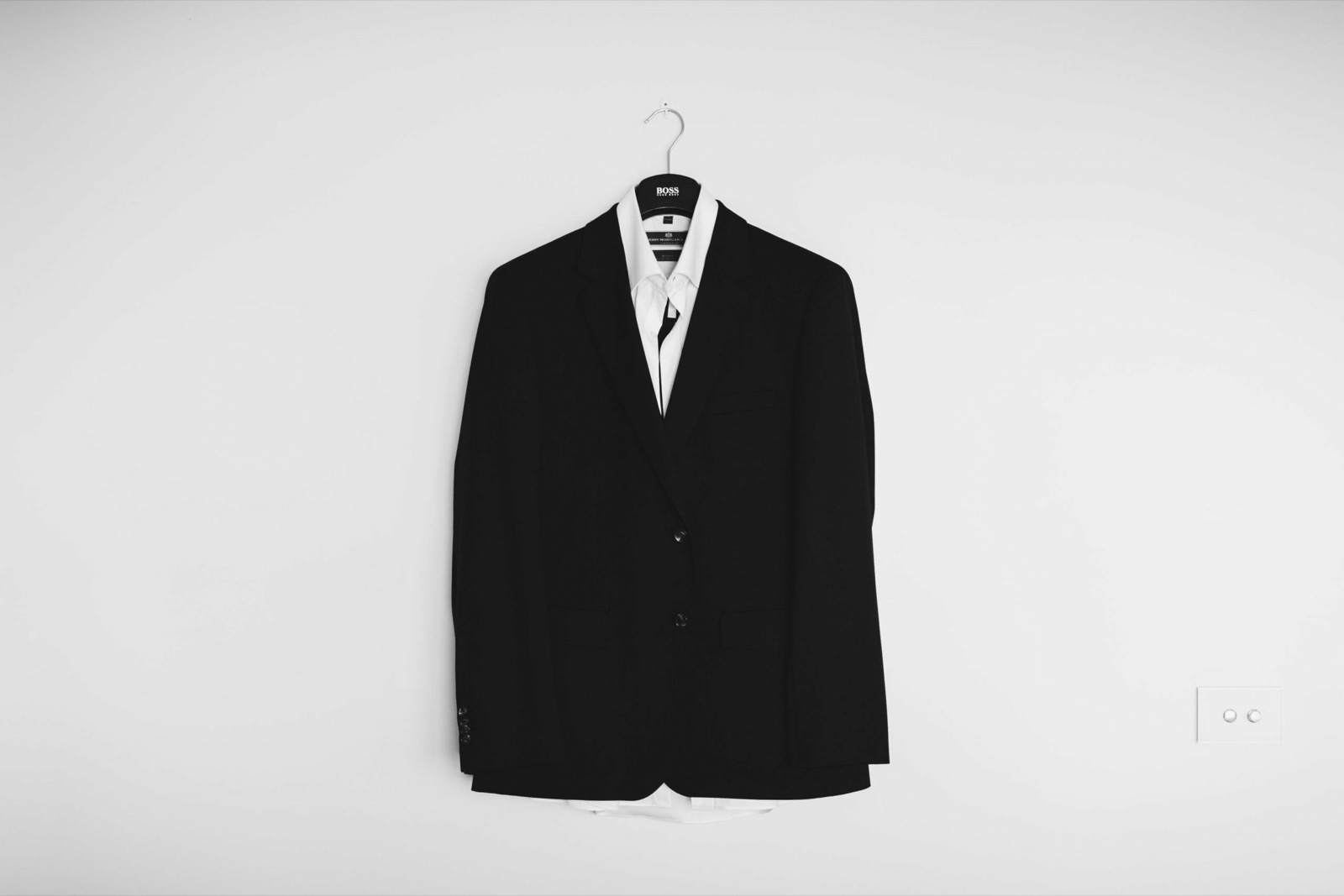 5 Ways to Get Rid of Weed Smell in Clothes
