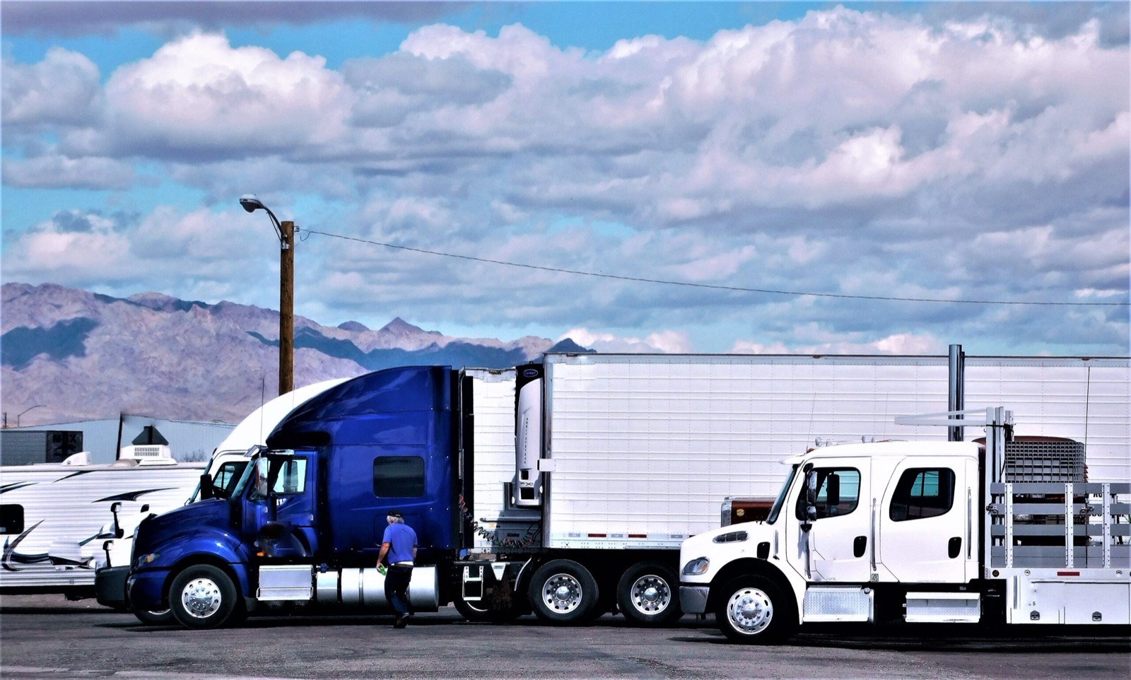 Everything You Need To Run an Efficient Transportation Business