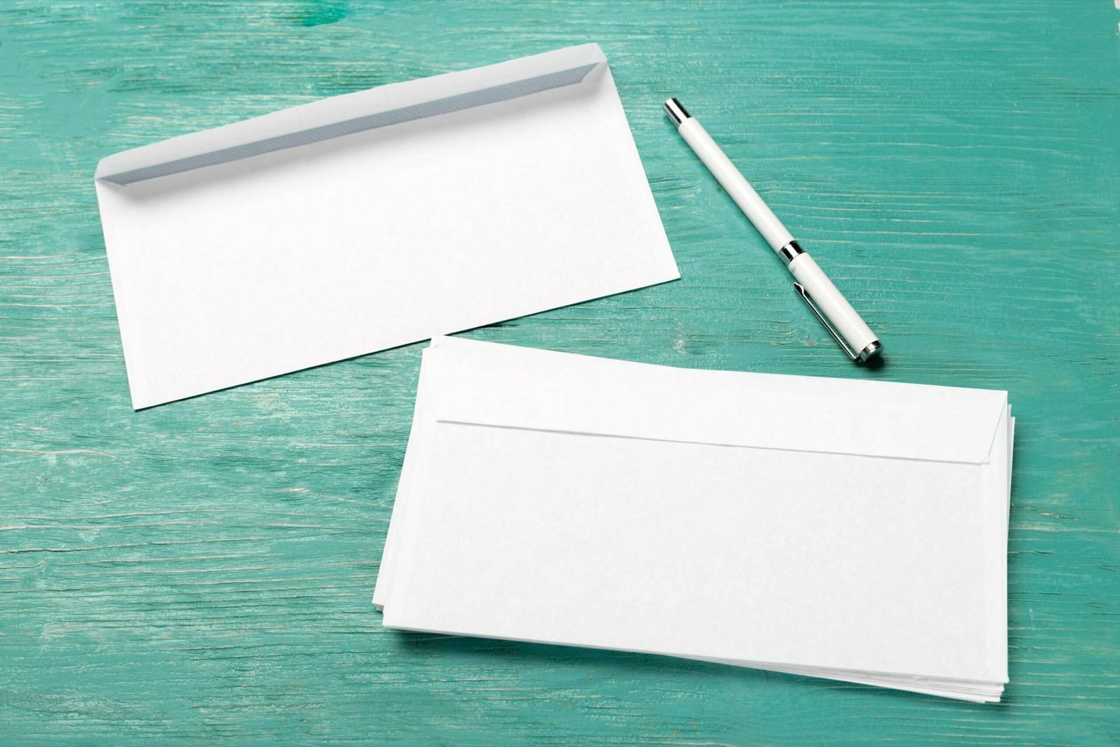 The Benefits of Using Business Envelopes